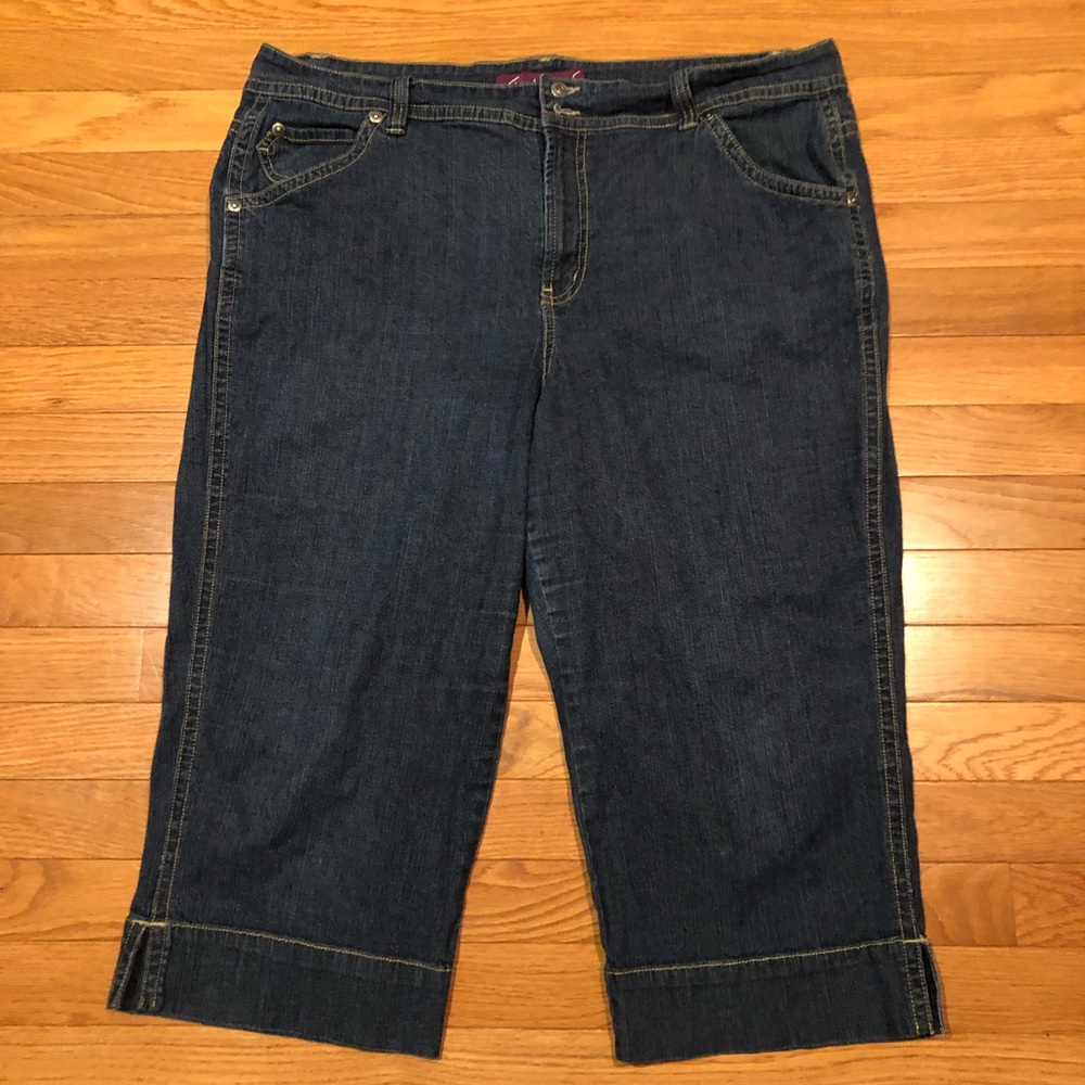 Gloria Vanderbilt denim capris size 18W